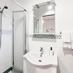 Casa vacanze Beautiful In With Wifi