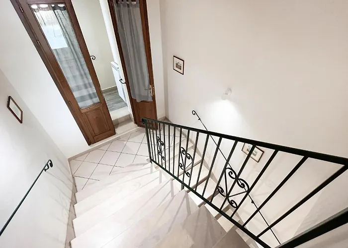 בית נופש Beautiful In With Wifi קורטונה